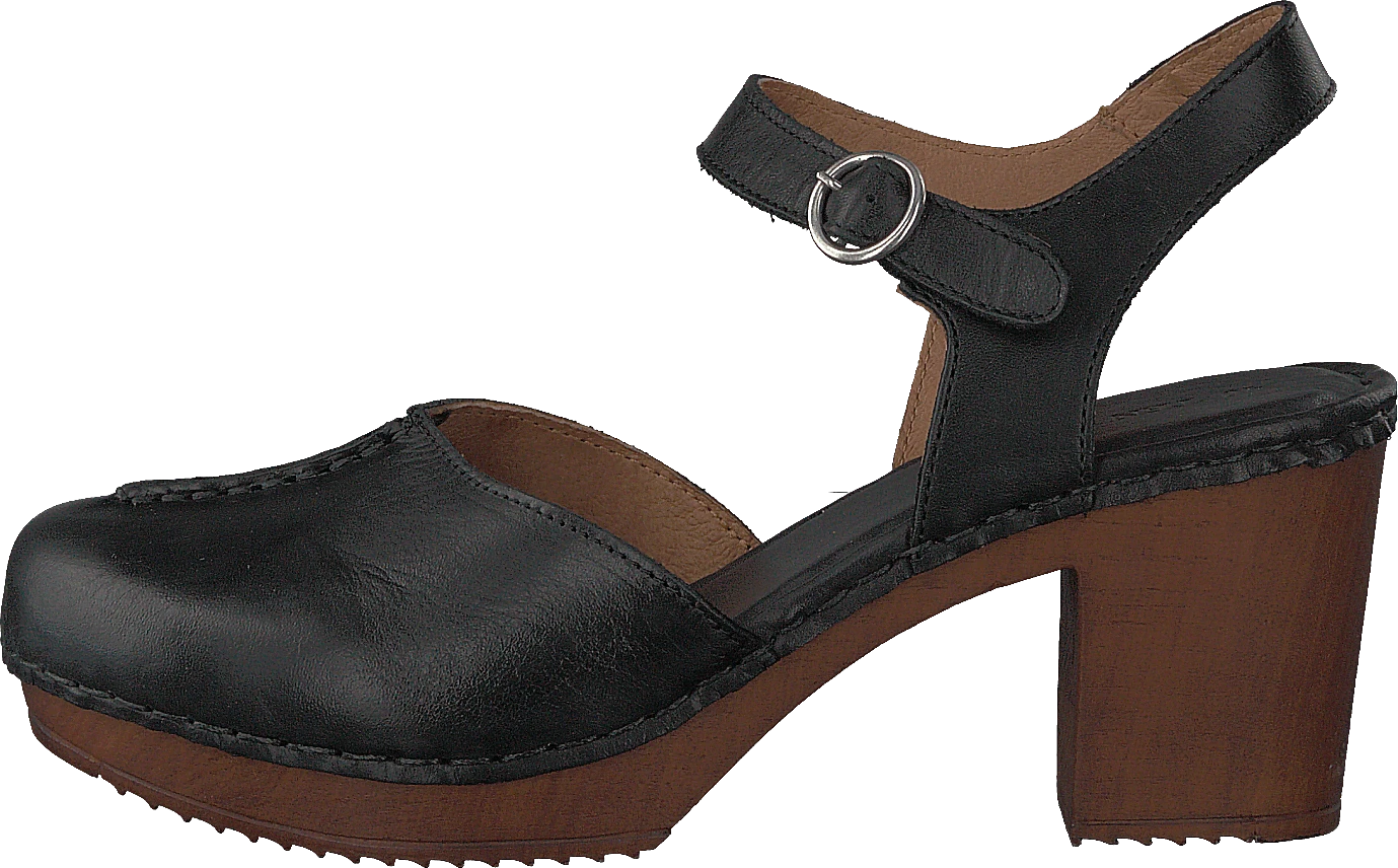 Amelia Black 1 Amelia Black