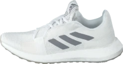 ADIDAS Senseboost Go W Ftwr White/grey Three F17/chal