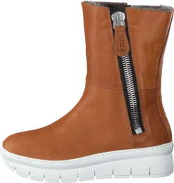 Hedvig Cervo / Cuoio