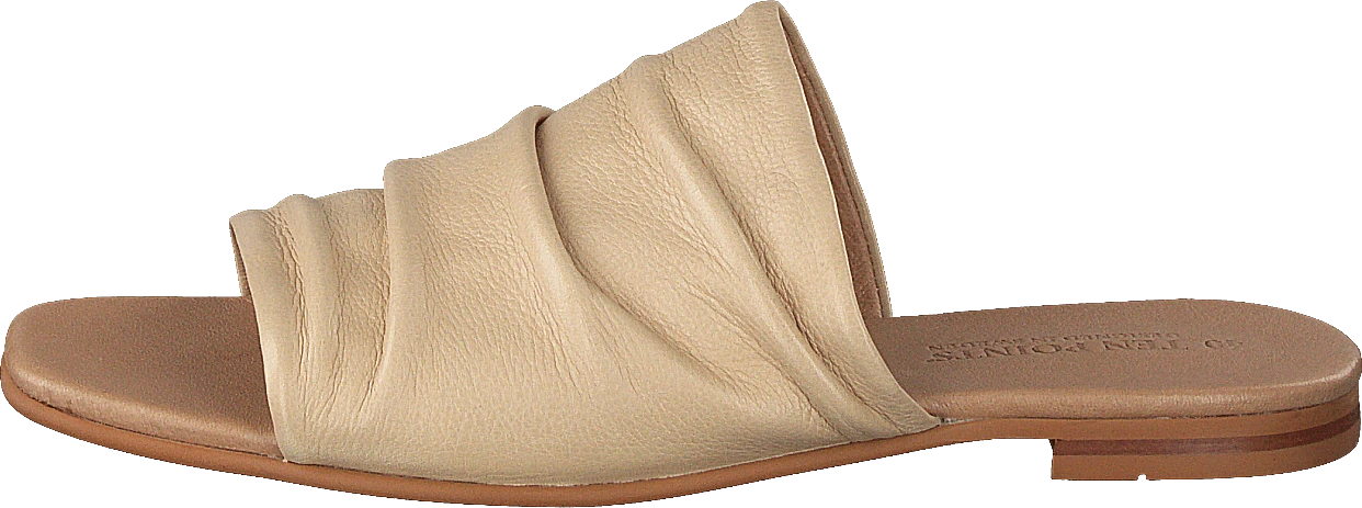 Madeleine Sand 1 Madeleine Sand