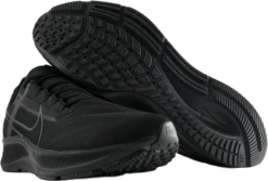 Nike Air Zoom Pegasus 38 Black/black-anthracite-volt -Duffy kauppa 60307 14 004