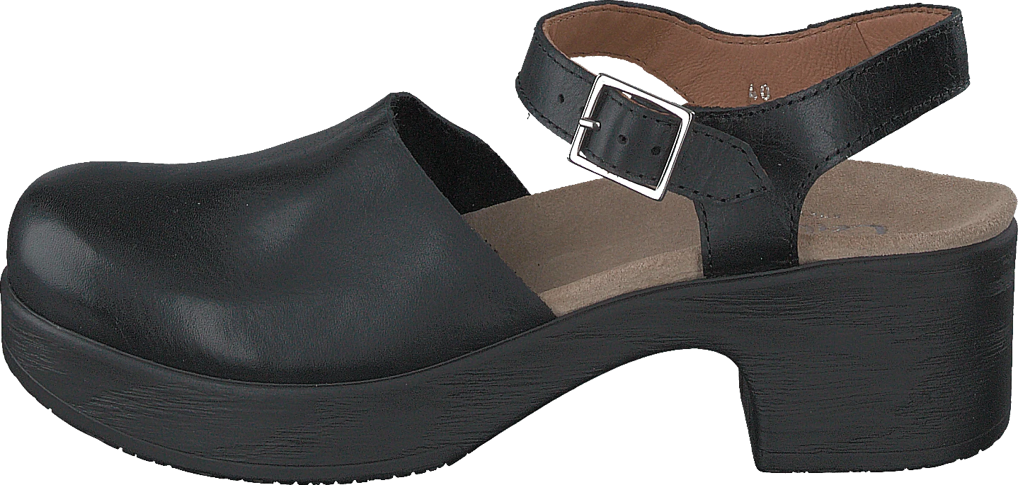 Dolores Black 1 Dolores Black